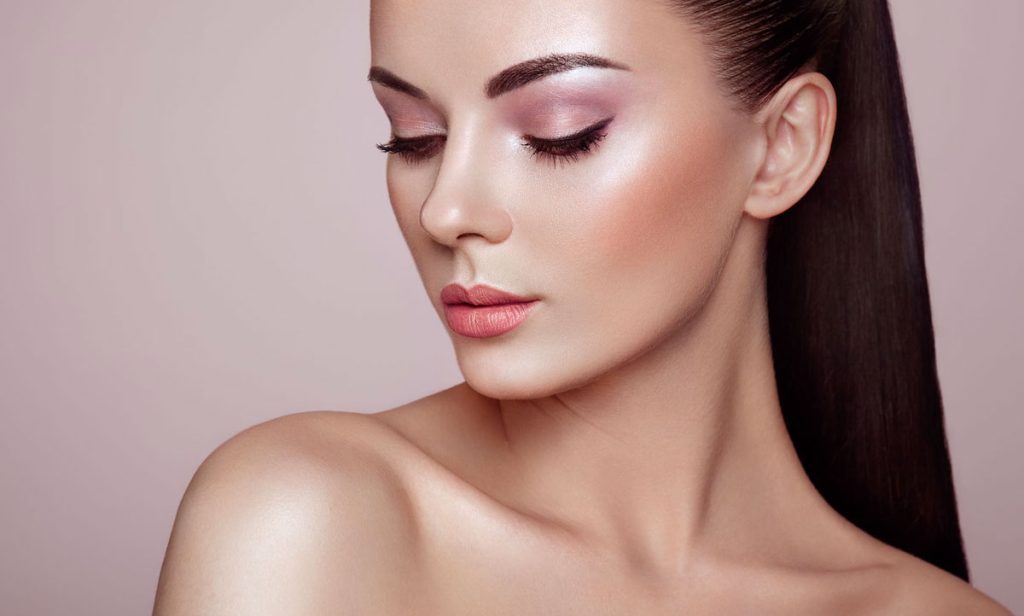 il contouring si fa prima o dopo il fondotinta