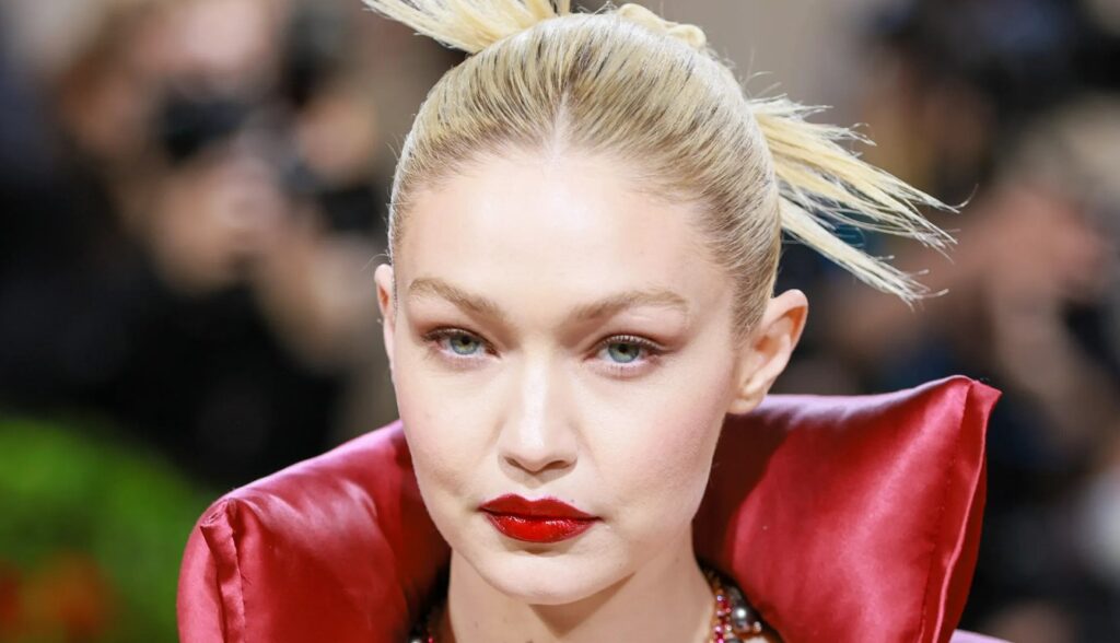 make-up-labbra-2023-rosso-mat | Charme Parfumerie de Luxe Molfetta make-up-labbra-2023-rosso-mat