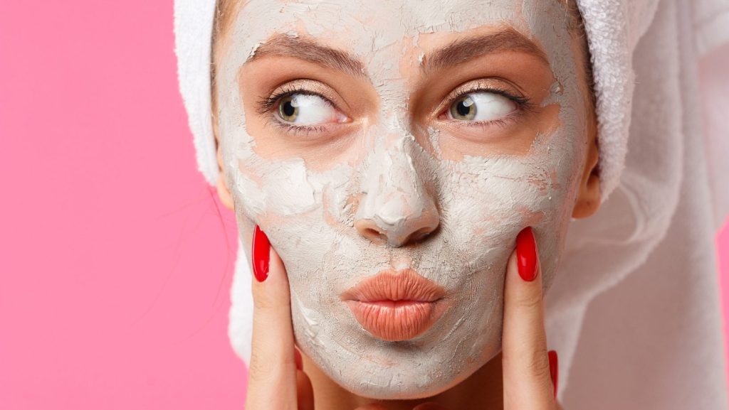 Il mondo delle maschere per il viso